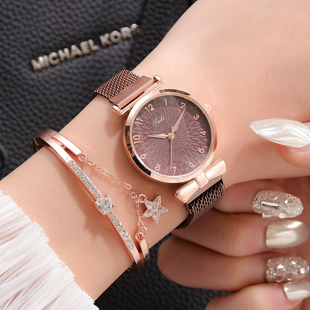 Женский комплект браслетов, кв – обзор и цена Ladies Fashion Watch